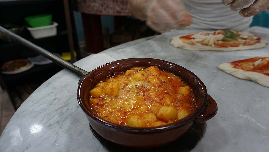 piatti tipici napoletani: gnocchi alla sorrentina