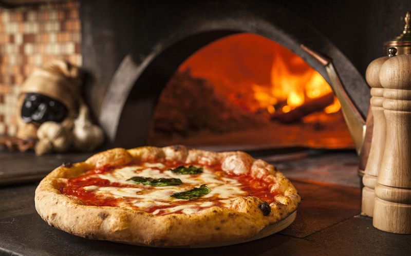i segreti della vera pizza napoletana fatta in casa