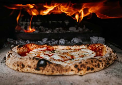 Origini e storia della vera pizza napoletana