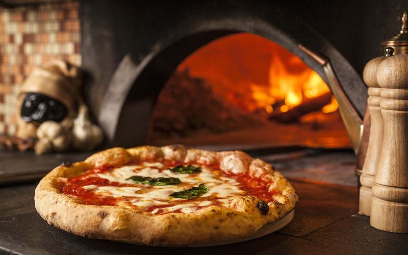i segreti della vera pizza napoletana fatta in casa